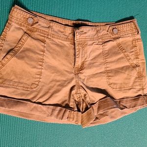 Cute tan cargo shorts size 4 AE